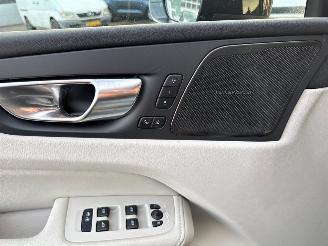 Volvo Xc-60 2.0 T6 16V Recharge, Twin Engine AWD SUV  Elektrisch Benzine 1.969cc 257kW (349pk) 4x4 2022-01 (UZH1; UZH4) B4204T52 picture 14