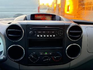 Peugeot Partner 1.6 16V Phase 1 MPV  Benzine 1.587cc 80kW (109pk) FWD picture 17