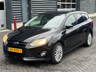 krockskadad bil auto Ford Focus 1.6 SCTi 16V Combi/o  Benzine 1.596cc 110kW (150pk) FWD 2011/11