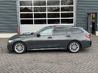 BMW 3-serie 320d 2.0 TwinPower Turbo 16V Mild Hybrid Combi/o  Elektrisch Diesel 1.995cc 140kW (190pk) RWD picture 2