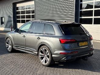 Audi Q7 60 TFSI E 3.0 V6 24V 55 TFSI Mild Hybrid SUV  Elektrisch Benzine 2.995cc 360kW (490 PK) picture 3