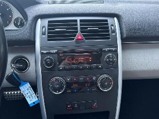 Mercedes B-klasse 2.0 B-200 16V Turbo Hatchback  Benzine 2.034cc 142kW (193pk) FWD picture 14