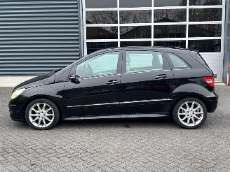 Mercedes B-klasse 2.0 B-200 16V Turbo Hatchback  Benzine 2.034cc 142kW (193pk) FWD picture 2
