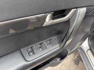 Chevrolet Captiva 3.2 V6 24V 4x4 SUV  Benzine 3.195cc 169kW (230pk) 4x4 picture 19