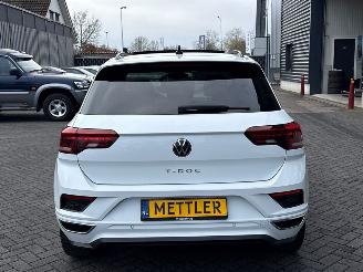 Volkswagen T-Roc R-Line 1.5 TSI 16V SUV  Benzine 1.498cc 110kW (150pk) FWD picture 4