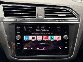 Volkswagen Tiguan R-Line 2.0 TDI 16V SUV  Diesel 1.968cc 110kW (150pk) FWD picture 15