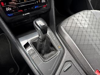 Volkswagen Tiguan R-Line 2.0 TDI 16V SUV  Diesel 1.968cc 110kW (150pk) FWD picture 18