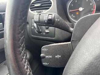 Ford Focus 1.6 16V Hatchback  Benzine 1.596cc 74kW (101pk) FWD picture 20