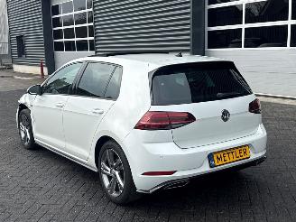 Volkswagen Golf R-Line 1.4 TSI 125 16V Hatchback  Benzine 1.395cc 92kW (125pk) FWD picture 3