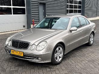  Mercedes E-klasse 3.2 E-320 CDI 24V Sedan 4Dr Diesel 3.222cc 150kW (204pk) RWD 2005/1