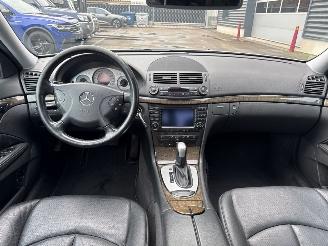 Mercedes E-klasse 3.2 E-320 CDI 24V Sedan 4Dr Diesel 3.222cc 150kW (204pk) RWD picture 12