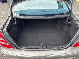 Mercedes E-klasse 3.2 E-320 CDI 24V Sedan 4Dr Diesel 3.222cc 150kW (204pk) RWD picture 9