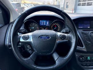 Ford Focus 1.6 TDCi ECOnetic Combi/o  Diesel 1.560cc 77kW (105pk) FWD picture 14