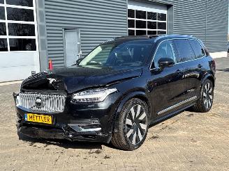 Vaurioauto  passenger cars Volvo Xc-90 2.0 T8 16V eAWD SUV  Elektrisch Benzine 1.969cc 335kW (455pk) 4x4 2024/9