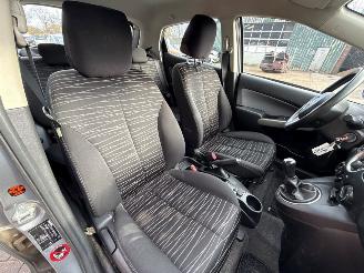 Mazda 2 1.3 16V S-VT Hatchback  Benzine 1.349cc 55kW (75pk) FWD picture 11