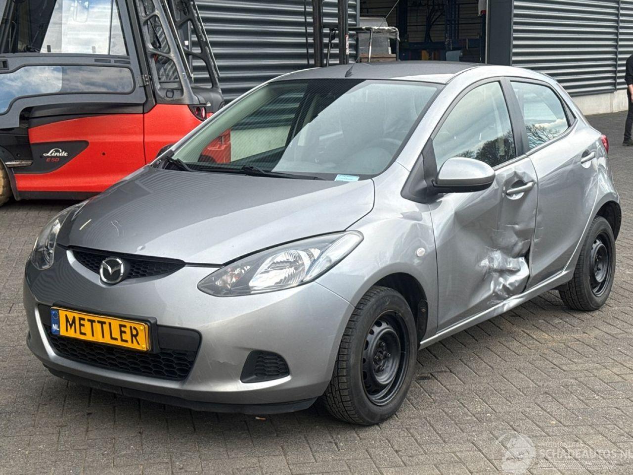 Mazda 2 1.3 16V S-VT Hatchback  Benzine 1.349cc 55kW (75pk) FWD