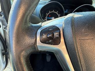 Ford B-Max 1.0 EcoBoost 12V 100 MPV  Benzine 999cc 74kW (101pk) FWD picture 15