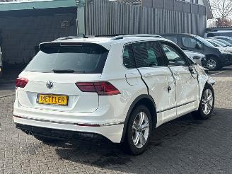 Volkswagen Tiguan R-line 1.5 TSI 16V Evo BlueMotion Technology SUV  Benzine 1.498cc 110kW (150pk) FWD picture 5