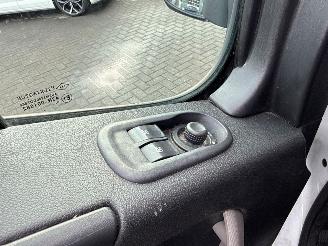 Renault Master 2.3 dCi 145 16V FWD CHC  Diesel 2.298cc 107kW (145pk) FWD picture 18