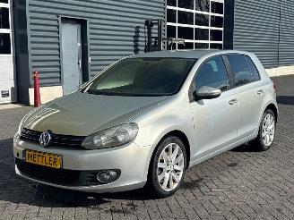 krockskadad bil auto Volkswagen Golf 1.4 TSI 122 16V Hatchback  Benzine 1 390cc 90kW (122pk) FWD 2010/1