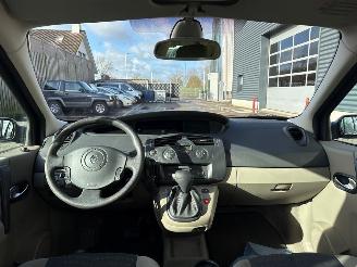 Renault Mégane Scénic 1.6 16V MPV  Benzine 1.598cc 83kW (113pk) FWD picture 11