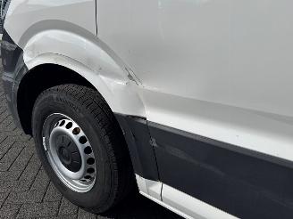 Volkswagen Crafter 2.0 TDI FWD Bus  Diesel 1.968cc 103kW (140pk) FWD picture 27