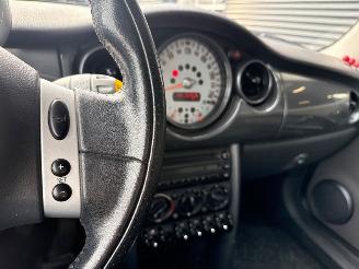 Mini Mini ONE 1.6 16V Hatchback  Benzine 1.598cc 66kW (90pk) FWD picture 13