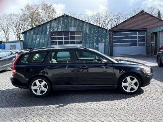 Volvo V-50 2.4 20V Combi/o  Benzine 2.435cc 103kW (140pk) FWD picture 6
