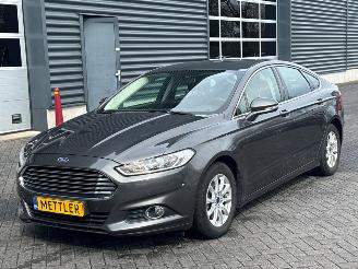 skadebil auto Ford Mondeo 1.5 EcoBoost 16V Hatchback  Benzine 1.498cc 118kW (160pk) FWD 2016/8