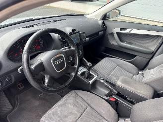 Audi A3 2.0 FSI 16V Hatchback 4Dr Benzine 1.984cc 110kW (150pk) FWD picture 11