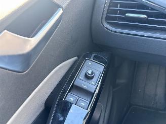 Volkswagen ID.3 First, Life, Pro 58 kWh Hatchback 4Dr Elektrisch  150kW (204pk) RWD picture 20