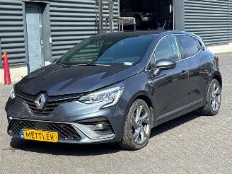 skadebil auto Renault Clio 1.3 TCe 130 16V Hatchback 4Dr Benzine 1,332cc 96kW (131pk) FWD 2019/12