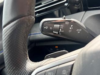 Volkswagen Tiguan 2.0 TDI 3x R-Line, SUV  Diesel 1,968cc 110kW (150pk) FWD  massage stoelen picture 23