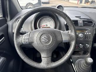 Suzuki Splash 1.0 12V MPV  Benzine 996cc 50kW (68pk) FWD picture 11