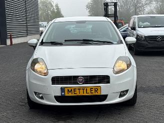 Fiat Grande Punto 1.4 Hatchback  Benzine 1.368cc 57kW (77pk) FWD picture 8