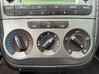 Fiat Grande Punto 1.4 Hatchback  Benzine 1.368cc 57kW (77pk) FWD picture 18