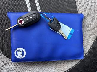 Fiat Grande Punto 1.4 Hatchback  Benzine 1.368cc 57kW (77pk) FWD picture 22