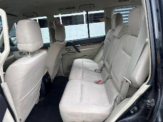 Mitsubishi Pajero 7 pers 3.0 V6 24V Jeep/SUV  Benzine 2.972cc 133kW (181pk) 4x4 picture 12