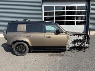 Land Rover Defender Defender II, Terreinwagen, 2019 2.0 16V P300e picture 2