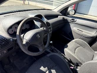 Peugeot 206 1.4 Combi/o  Benzine 1.360cc 55kW (75pk) FWD picture 11