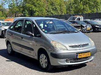 Citroën Xsara PICASSO 1.8 16V MPV  Benzine 1.749cc 86kW (117pk) FWD picture 7