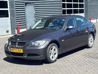 skadebil auto BMW 3-serie 316i 16V Sedan 4Dr Benzine 1.597cc 90kW (122pk) RWD 2008/7