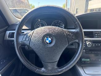 BMW 3-serie 316i 16V Sedan 4Dr Benzine 1.597cc 90kW (122pk) RWD picture 11