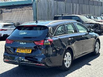 Kia Ceed 1.0i T-GDi 12V Combi/o 4Dr Benzine 998cc 74kW (101pk) FWD picture 5