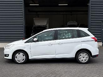 Ford Grand C-Max 1.5 TDCi 95 16V MPV  Diesel 1.499cc 70kW (95pk) FWD picture 2