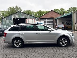 Skoda Octavia 1.6 TDI GreenTec 16V Combi/o 4Dr Diesel 1.598cc 77kW (105pk) FWD picture 6
