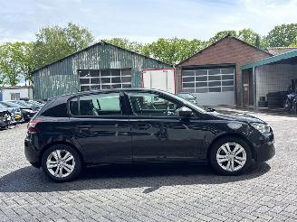 Peugeot 308 1.6 16V THP Hatchback 4Dr Benzine 1.598cc 92kW (125pk) FWD picture 6