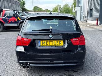 BMW 3-serie 325i 24V Combi/o  Benzine 2.979cc 160kW (218pk) RWD picture 4