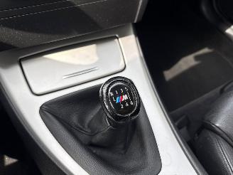 BMW 3-serie 325i 24V Combi/o  Benzine 2.979cc 160kW (218pk) RWD picture 17