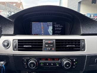 BMW 3-serie 325i 24V Combi/o  Benzine 2.979cc 160kW (218pk) RWD picture 15